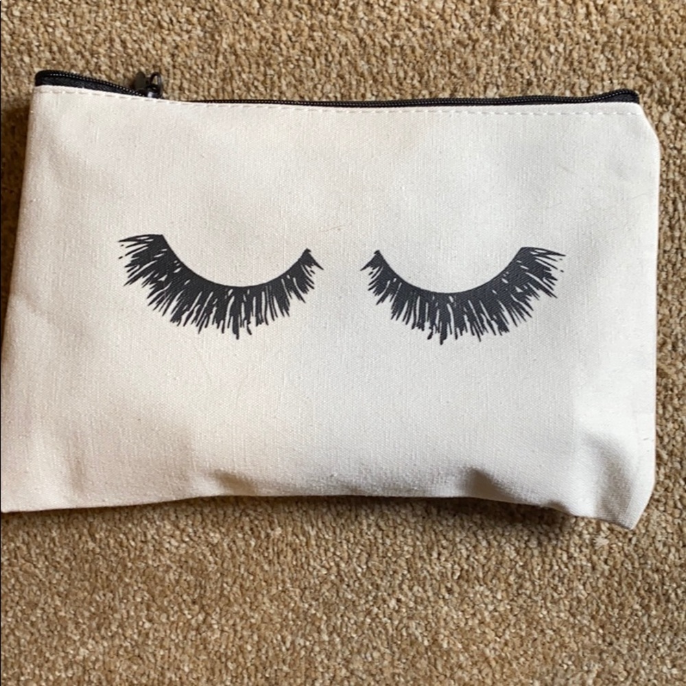 Cosmetic bag